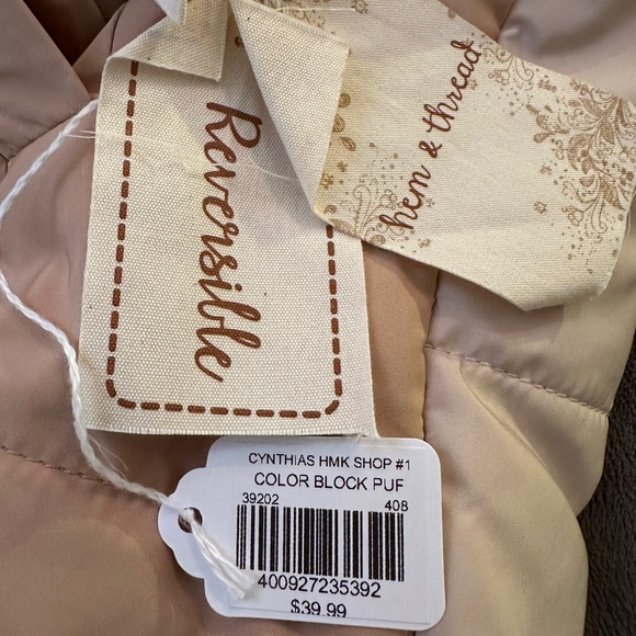 Hem & Thread Reversible Color Block Puffer Vest - Picture 9 of 15